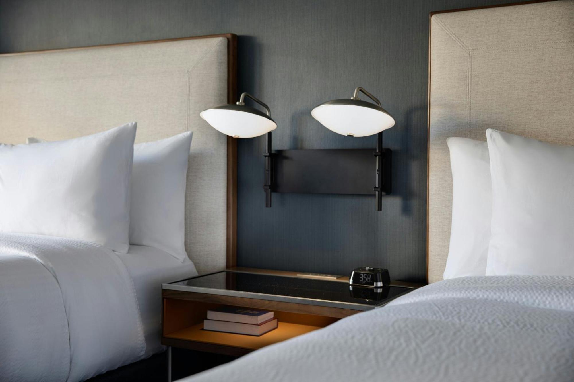 คอร์ตยาร์ด ชิคาโก ดาวน์ทาวน์/ริเวอร์ นอร์ท Hotel ภายนอก รูปภาพ
