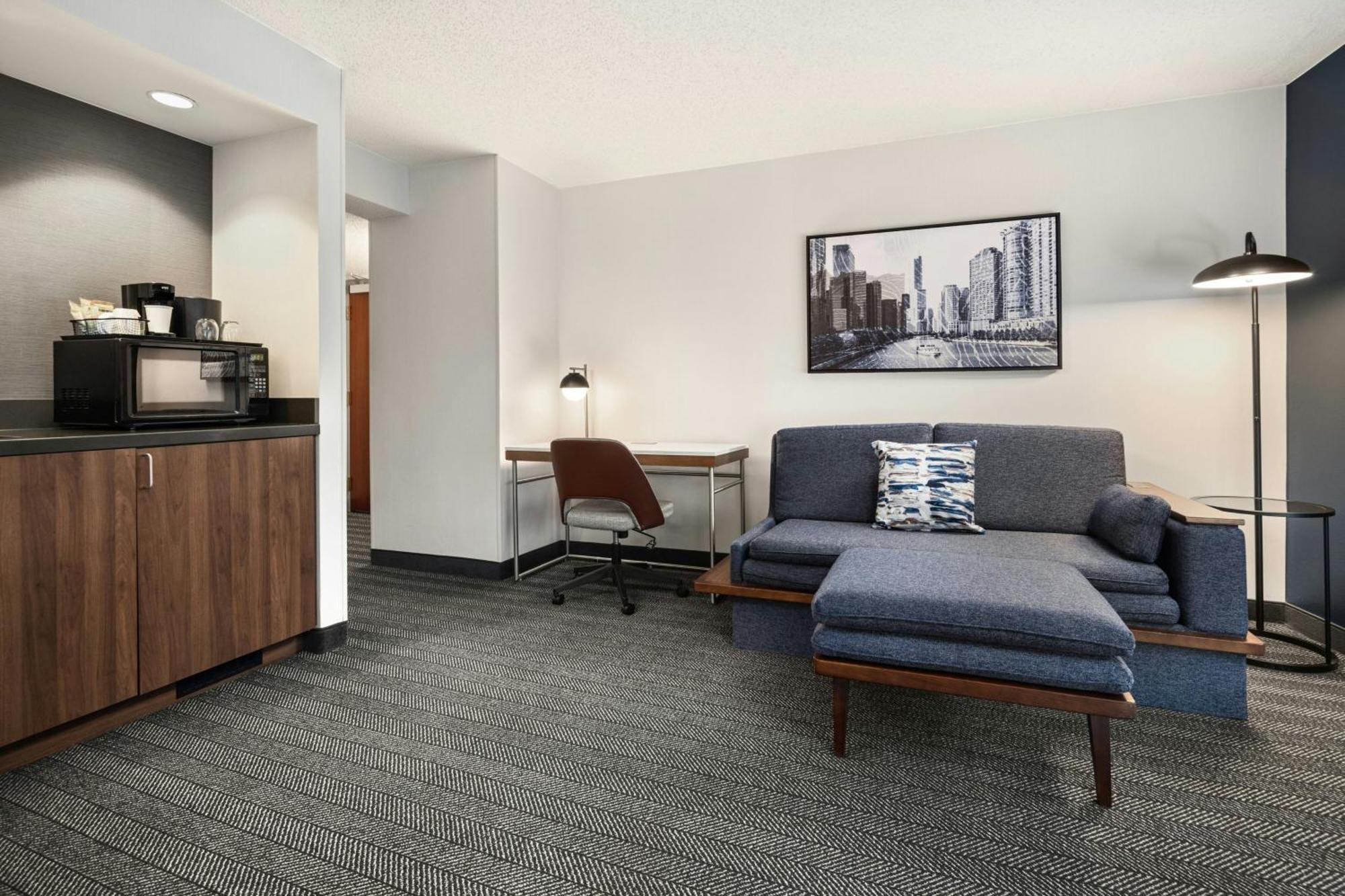 คอร์ตยาร์ด ชิคาโก ดาวน์ทาวน์/ริเวอร์ นอร์ท Hotel ภายนอก รูปภาพ