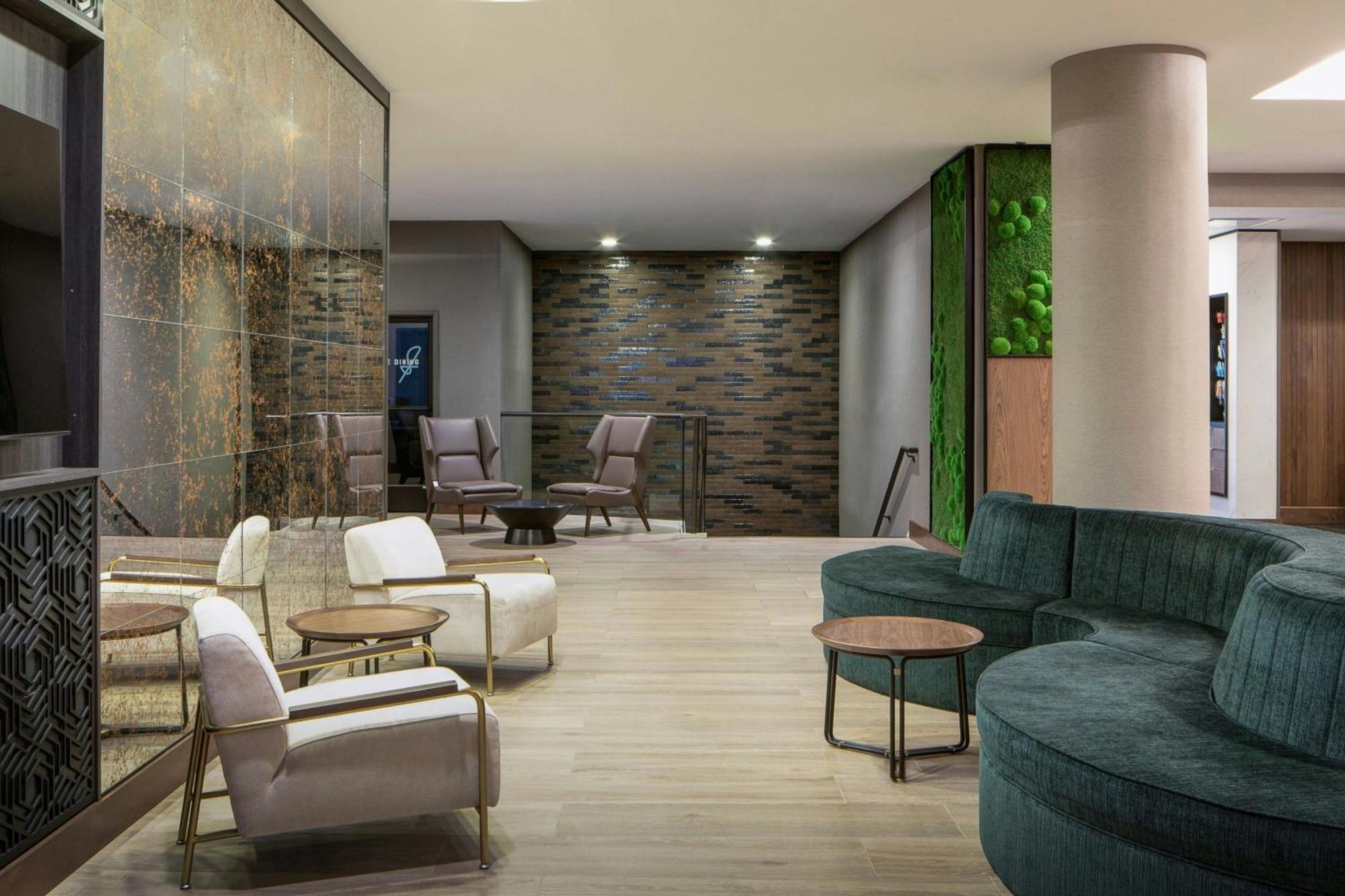 คอร์ตยาร์ด ชิคาโก ดาวน์ทาวน์/ริเวอร์ นอร์ท Hotel ภายนอก รูปภาพ