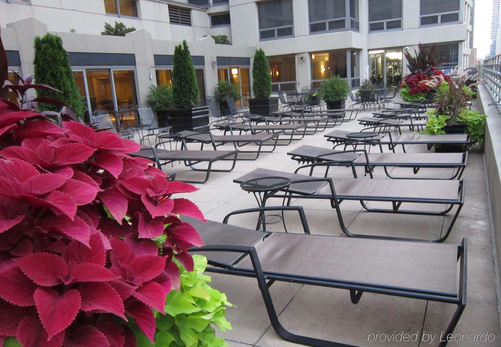 คอร์ตยาร์ด ชิคาโก ดาวน์ทาวน์/ริเวอร์ นอร์ท Hotel ภายนอก รูปภาพ