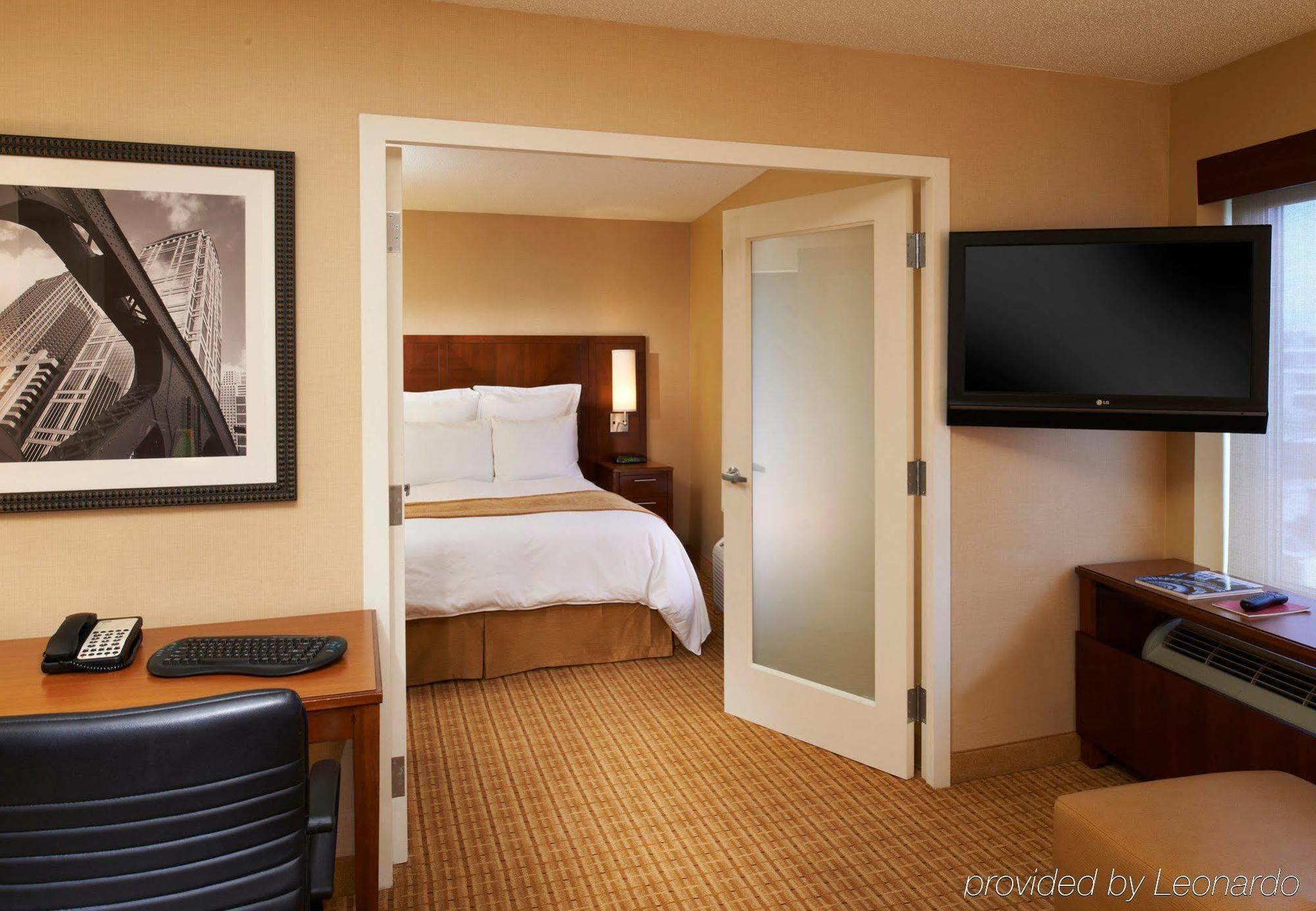 คอร์ตยาร์ด ชิคาโก ดาวน์ทาวน์/ริเวอร์ นอร์ท Hotel ภายนอก รูปภาพ